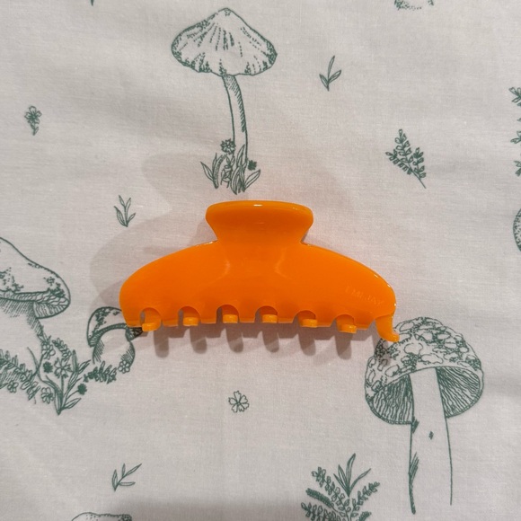 Emi Jay Accessories - Emi Jay Big Effing Clip in Tangerine